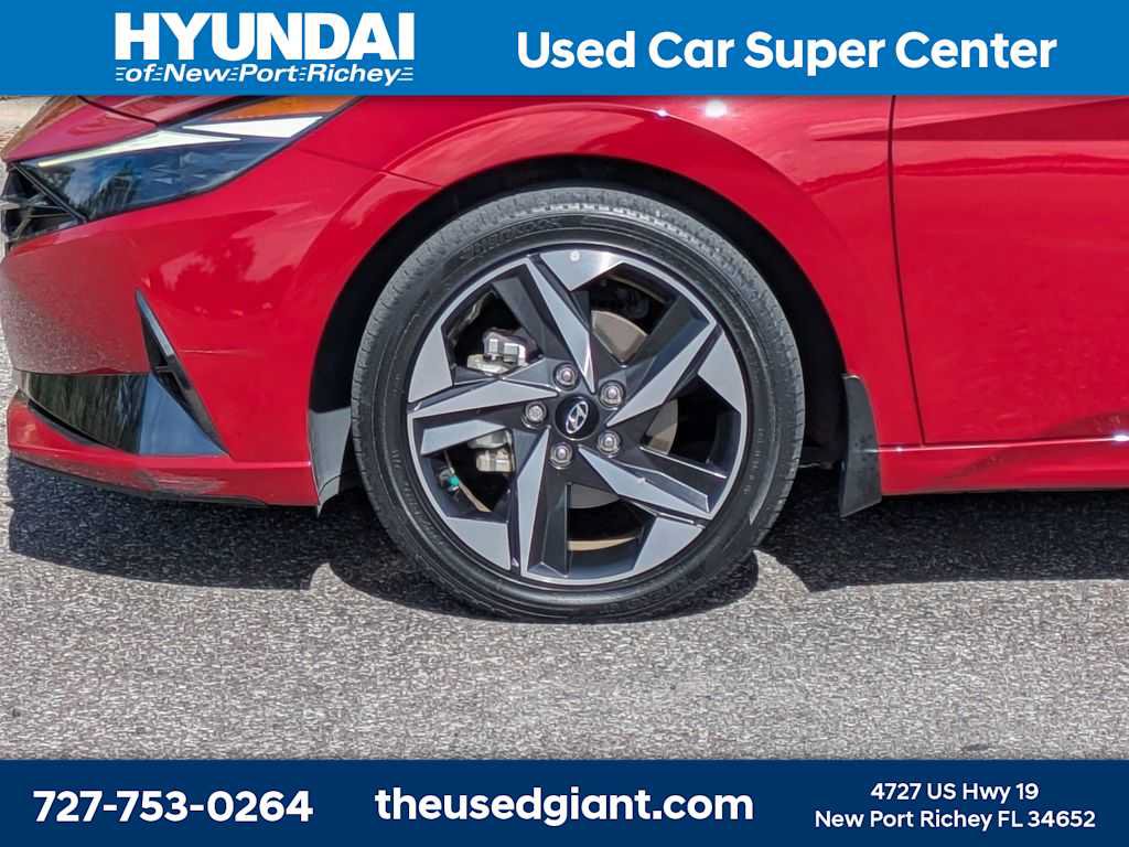 Certified 2022 Hyundai Elantra Limited FWD image 10