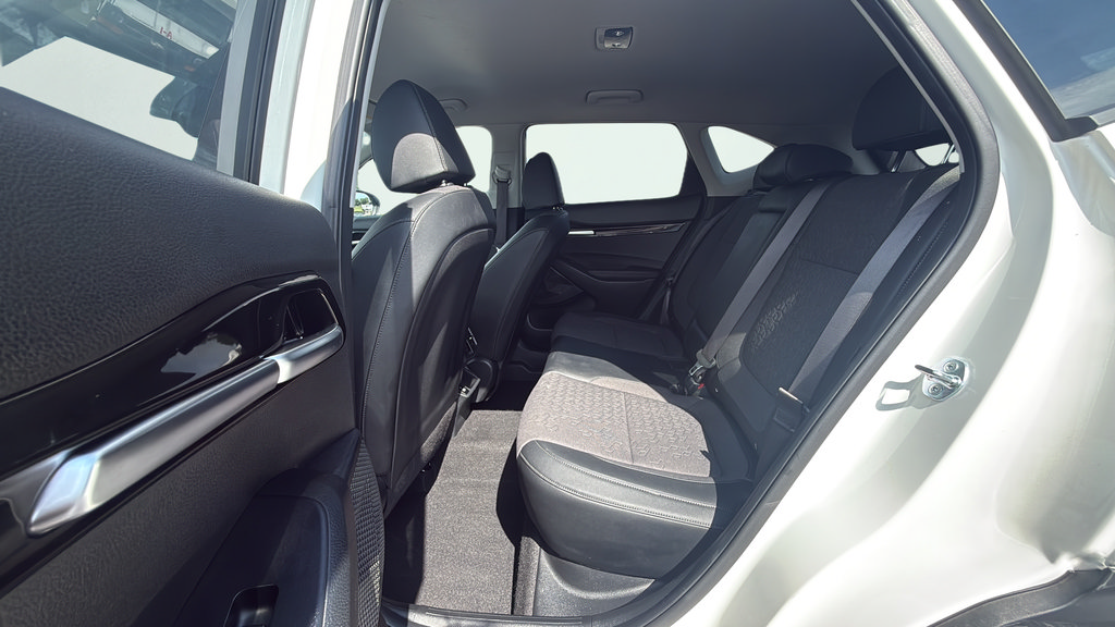 Used 2025 Kia Seltos S AWD/4WD image 35
