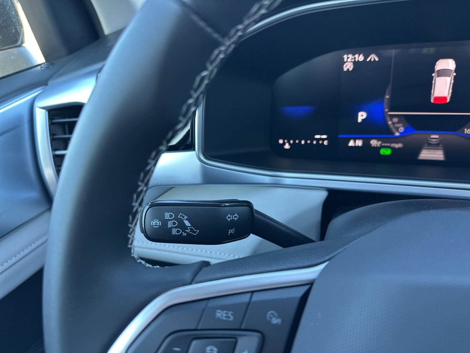 New 2026 Volkswagen Taos SE image 33