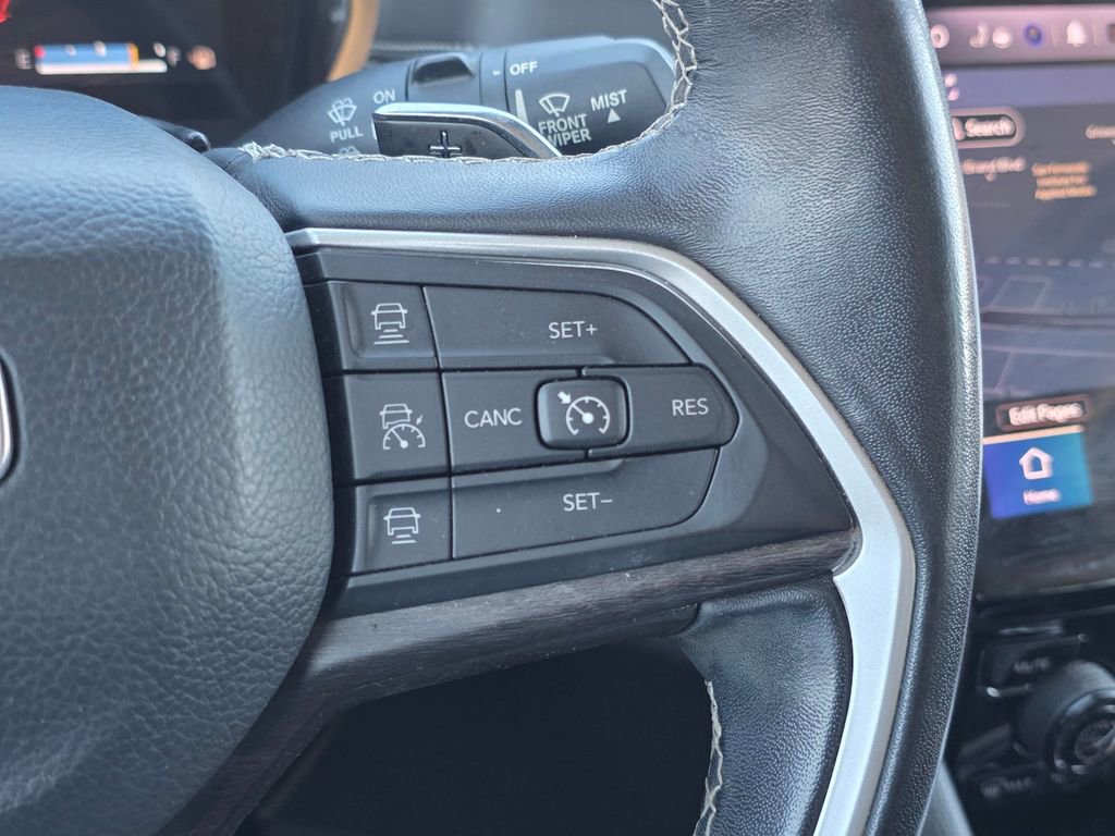 Used 2022 Jeep Grand Cherokee L Limited image 34