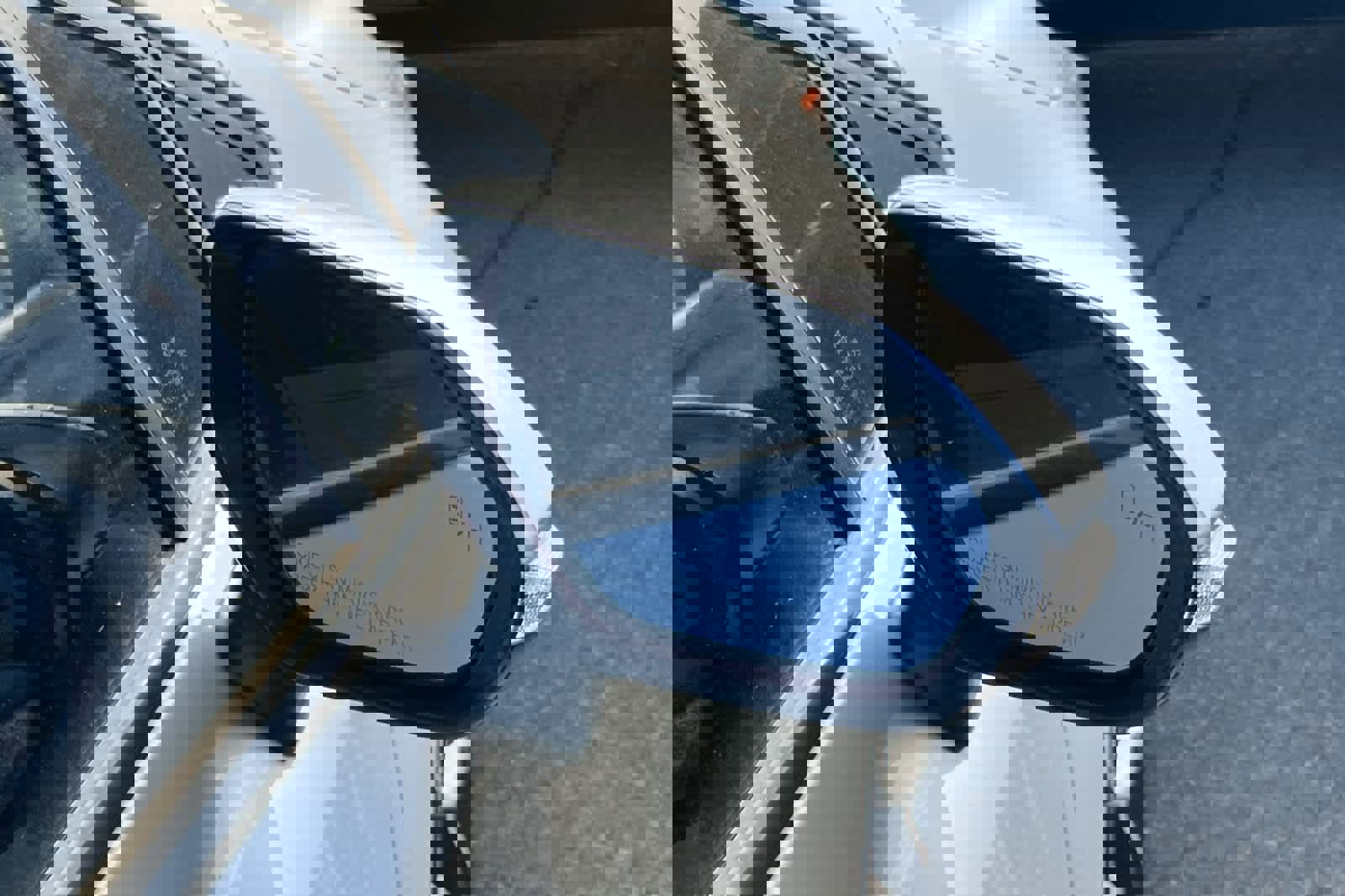 Used 2022 Toyota Corolla SE w/ SE Premium Package FWD image 16