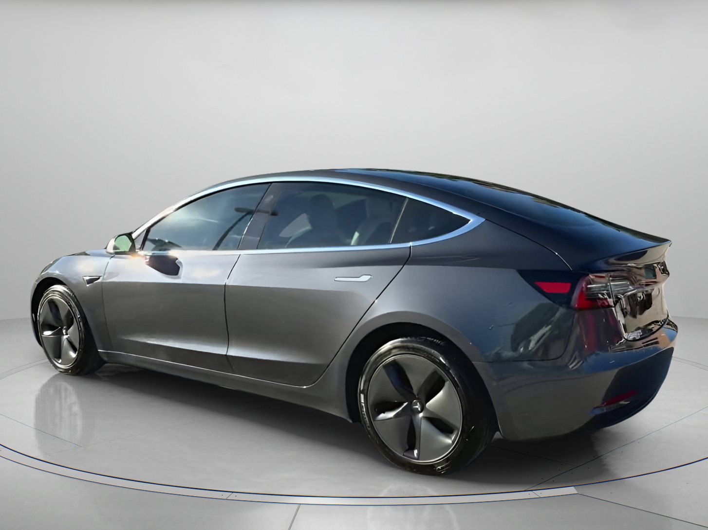 Used 2018 Tesla Model 3 Long Range image 20