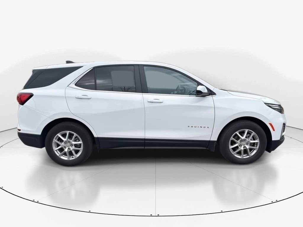 Used 2024 Chevrolet Equinox LT image 4