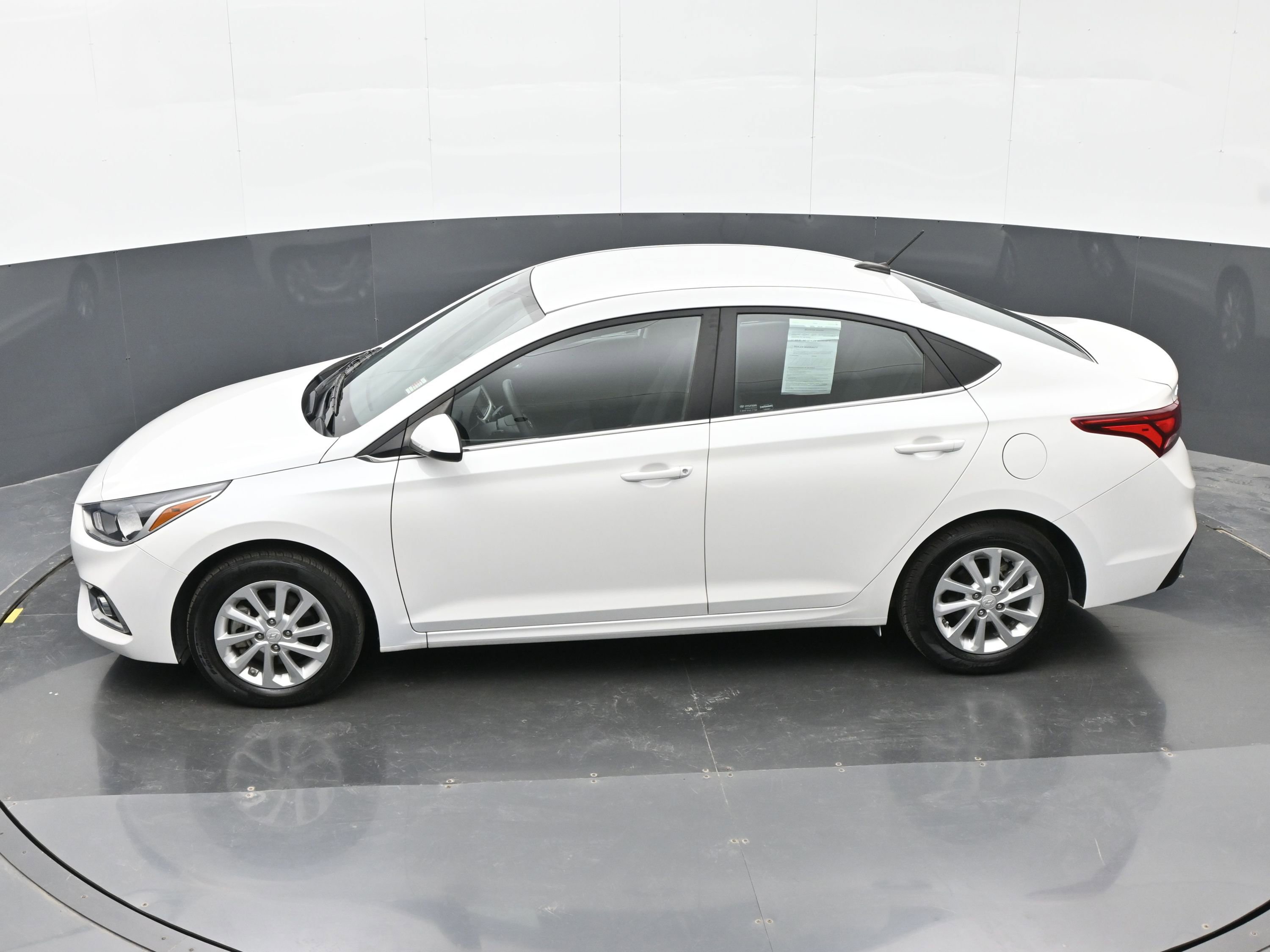 Used 2022 Hyundai Accent SEL w/ Cargo Package FWD image 37