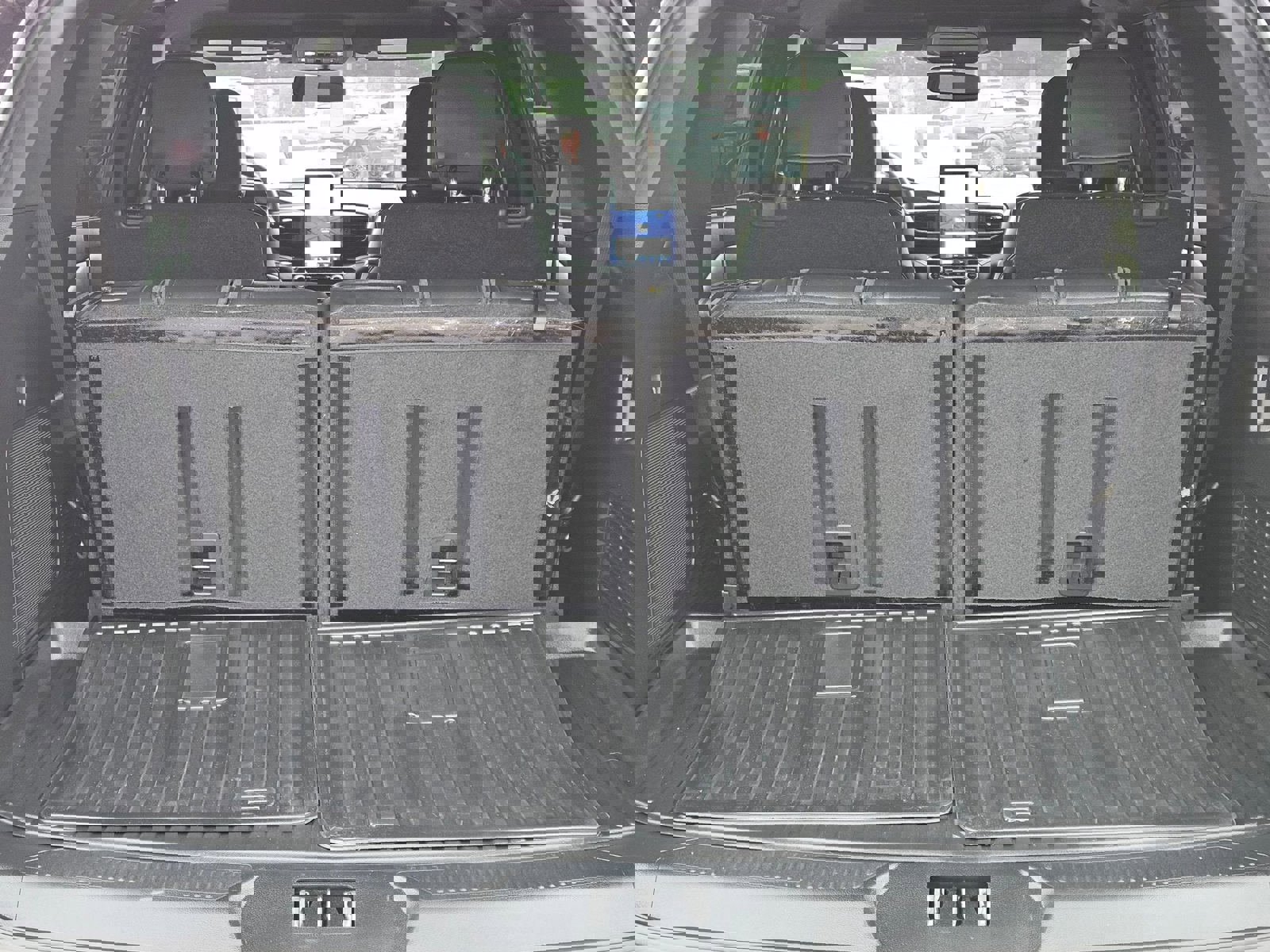 Used 2023 Ford Explorer ST w/ Equipment Group 401A image 4