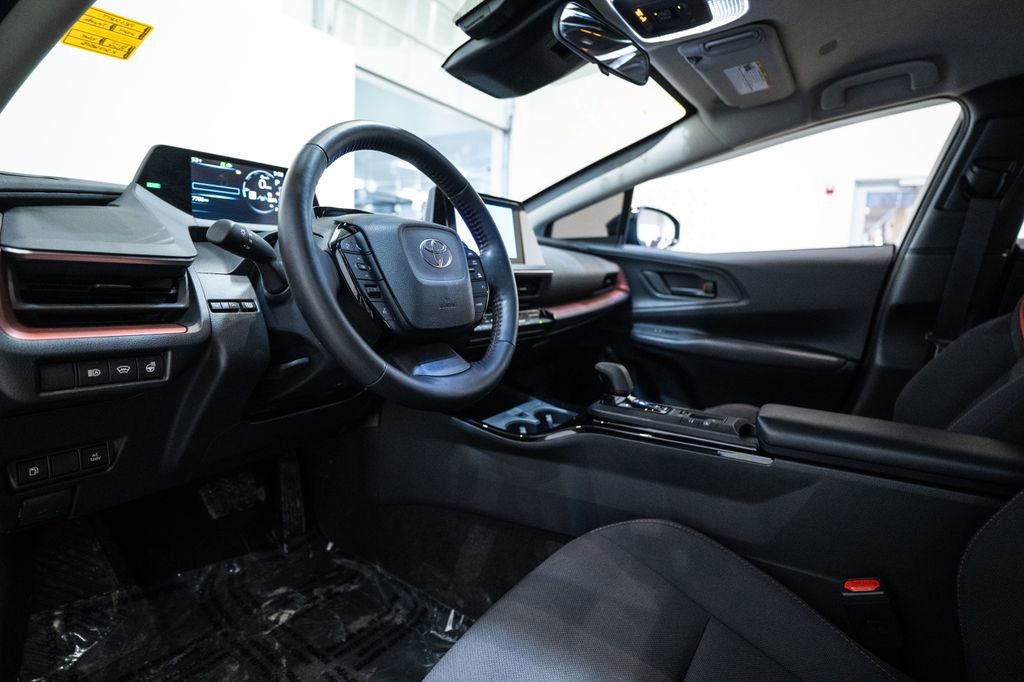 Certified 2024 Toyota Prius Prime SE image 11