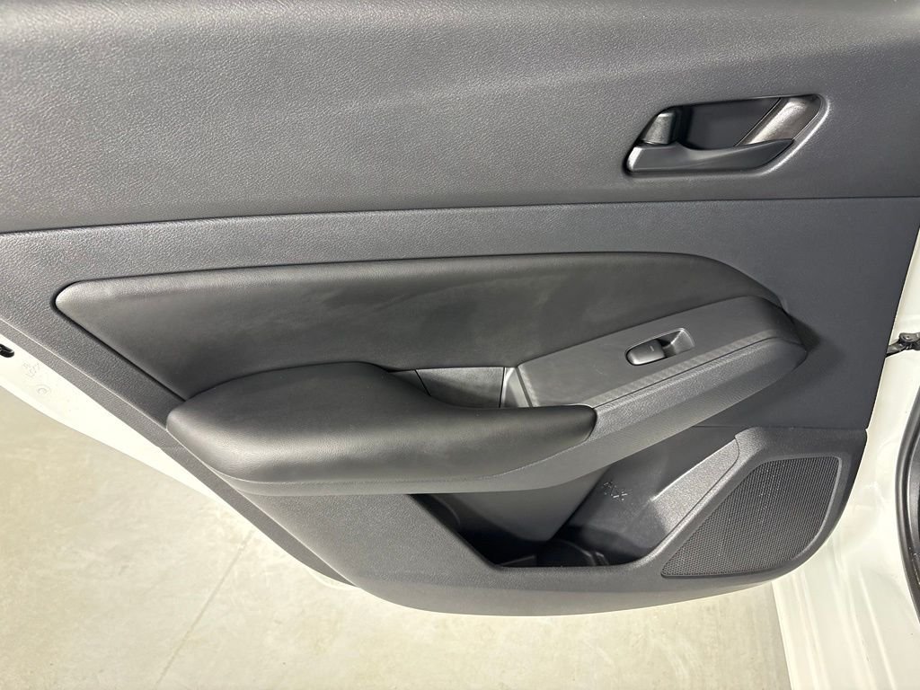 Used 2025 Nissan Altima 2.5 S FWD image 33