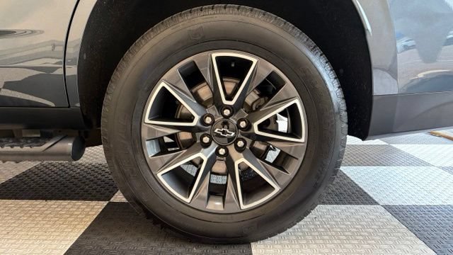 Used 2021 Chevrolet Tahoe Z71 w/ Max Trailering Package AWD/4WD image 12