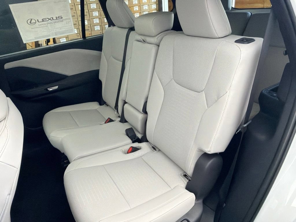 New 2026 Lexus TX 350 AWD image 17