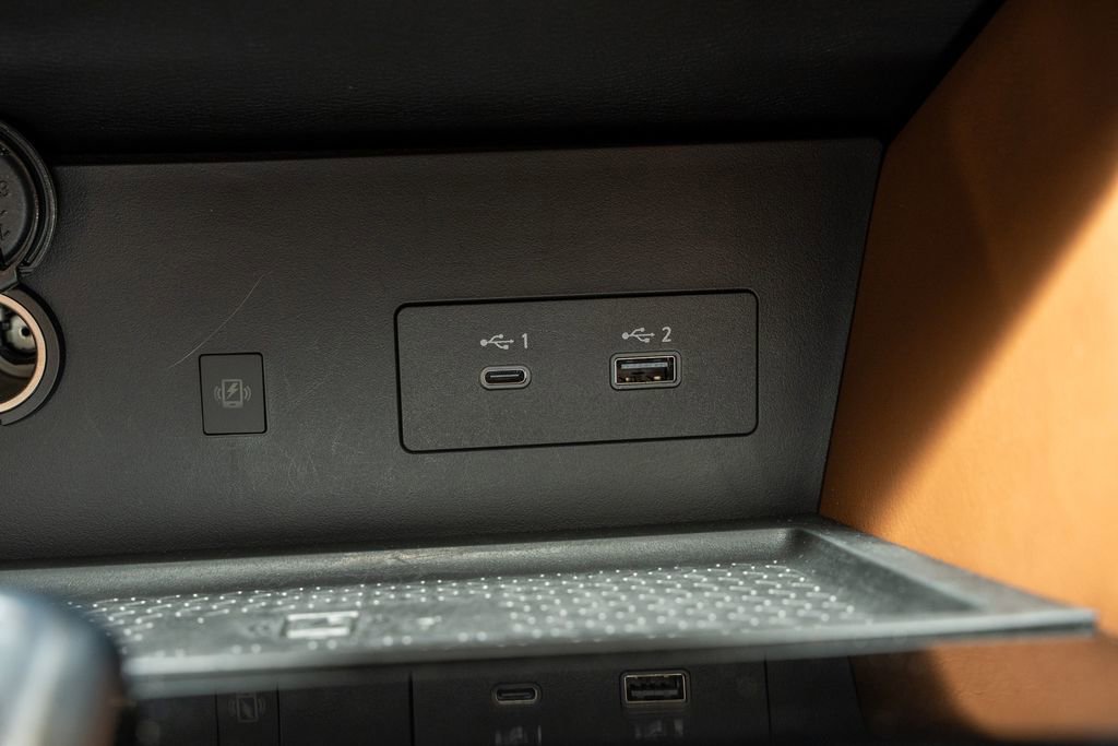 Certified 2025 Nissan Pathfinder Platinum image 19