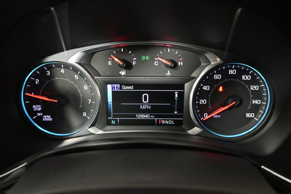 Used 2018 Chevrolet Equinox Premier FWD image 24