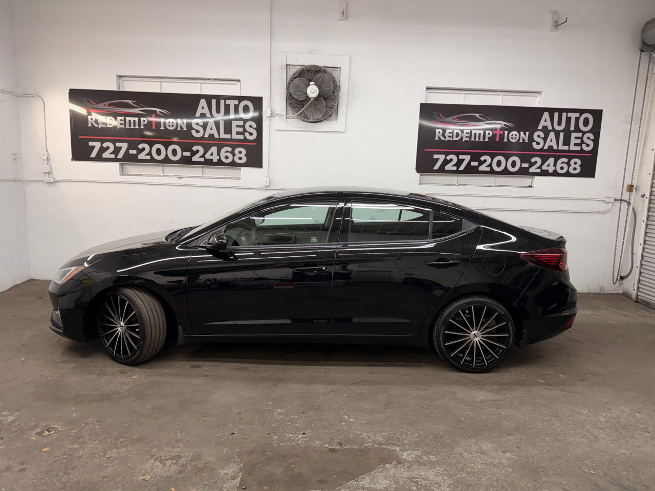 Used 2019 Hyundai Elantra SE w/ Cargo Package image 2