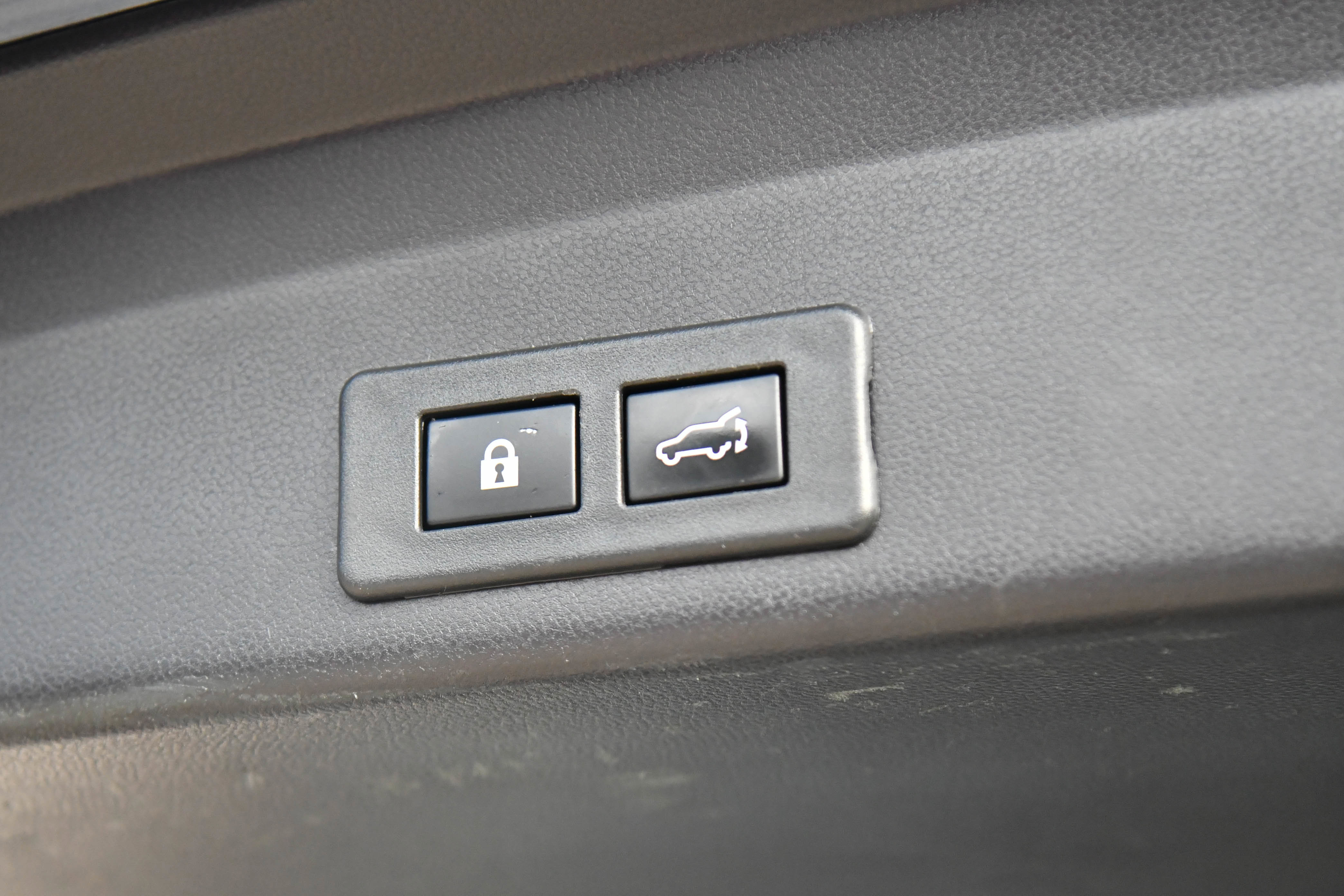 Used 2022 Subaru Ascent Touring image 48