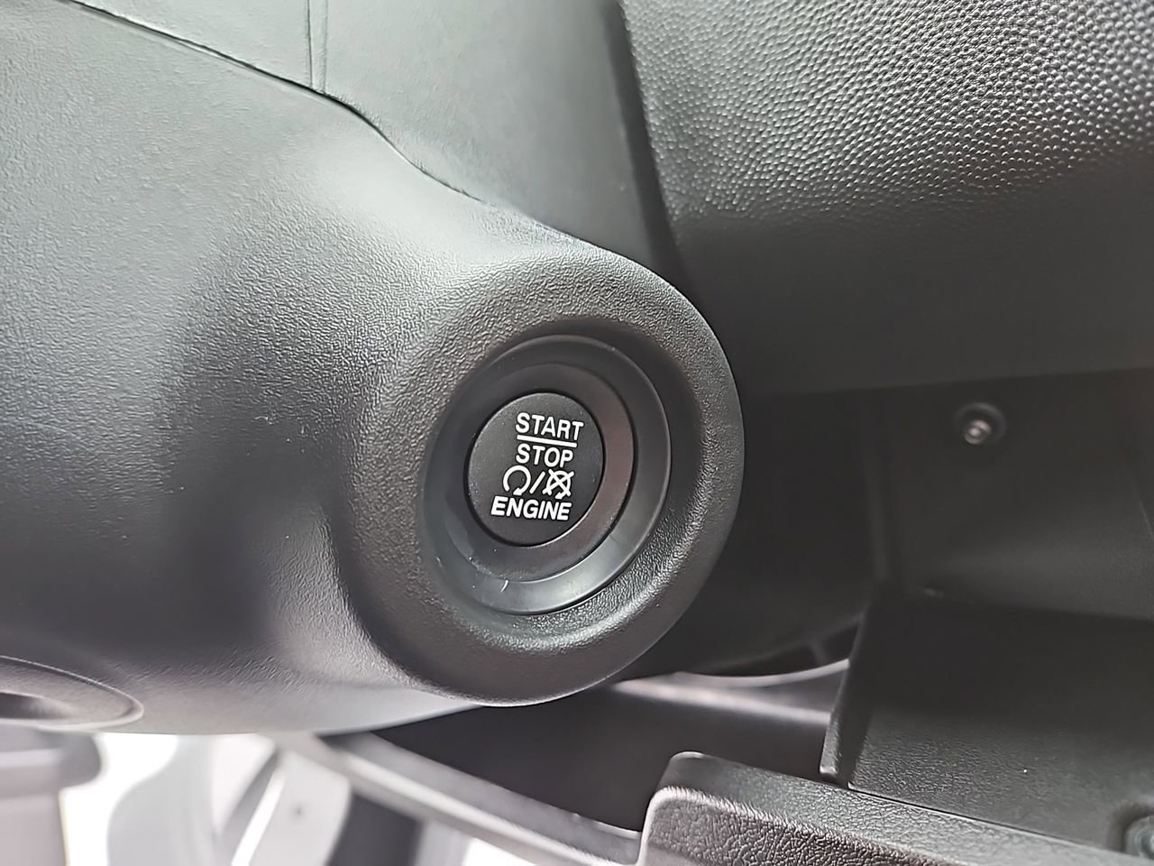 New 2025 RAM ProMaster 2500 w/ Quick Order Package 22G SLT image 21