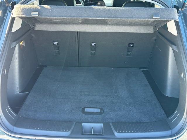 Used 2025 Chevrolet Trax LT w/ Sunroof Package image 13