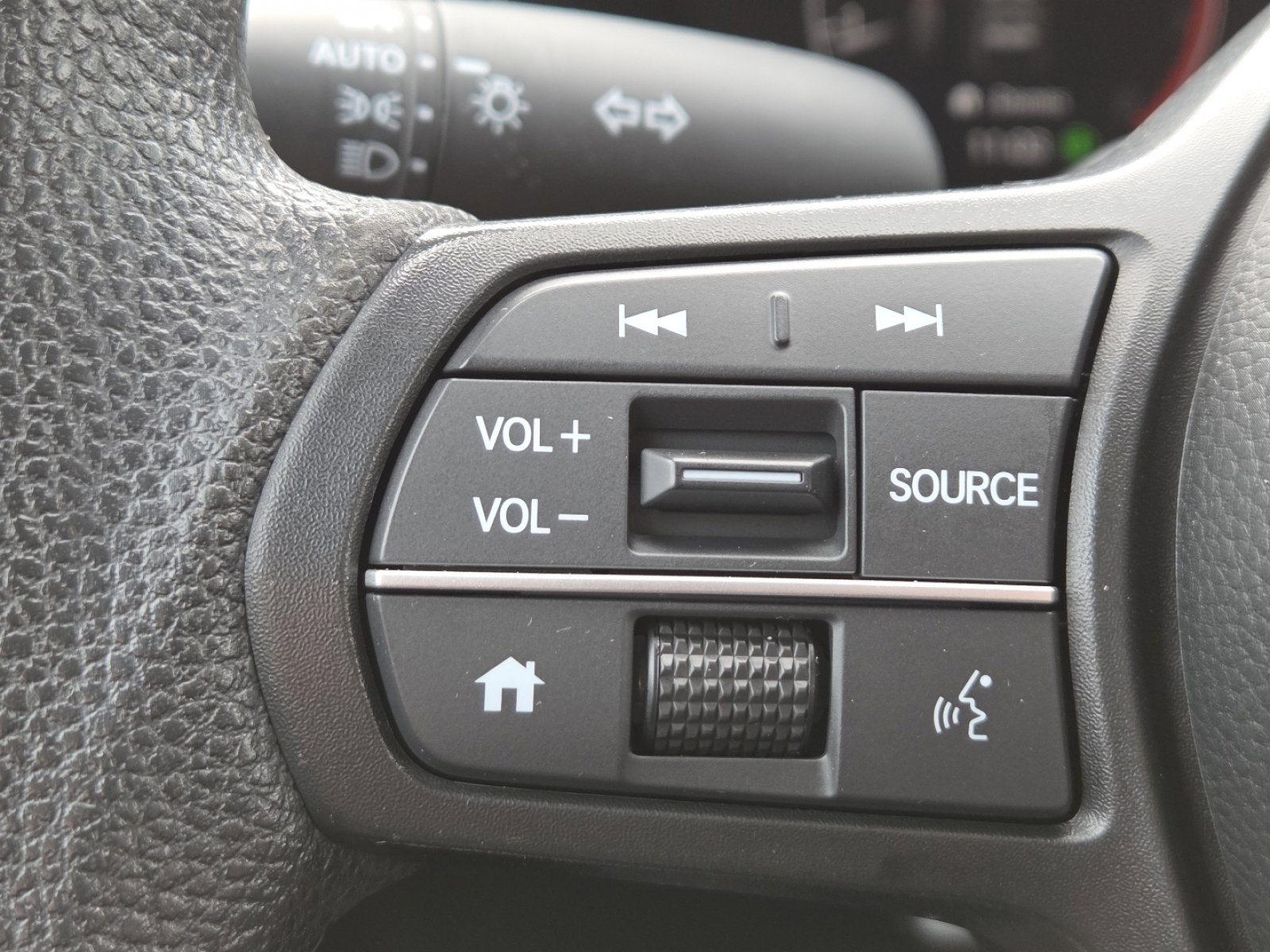 Used 2024 Honda CR-V LX image 29