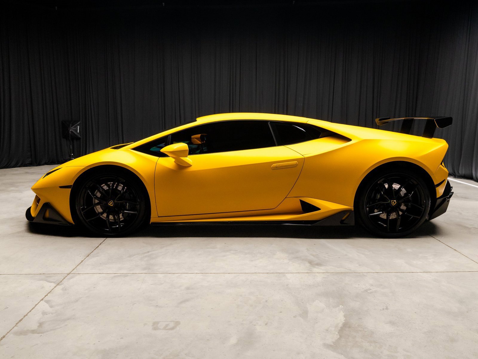 Used 2016 Lamborghini Huracan LP 580-2 image 11