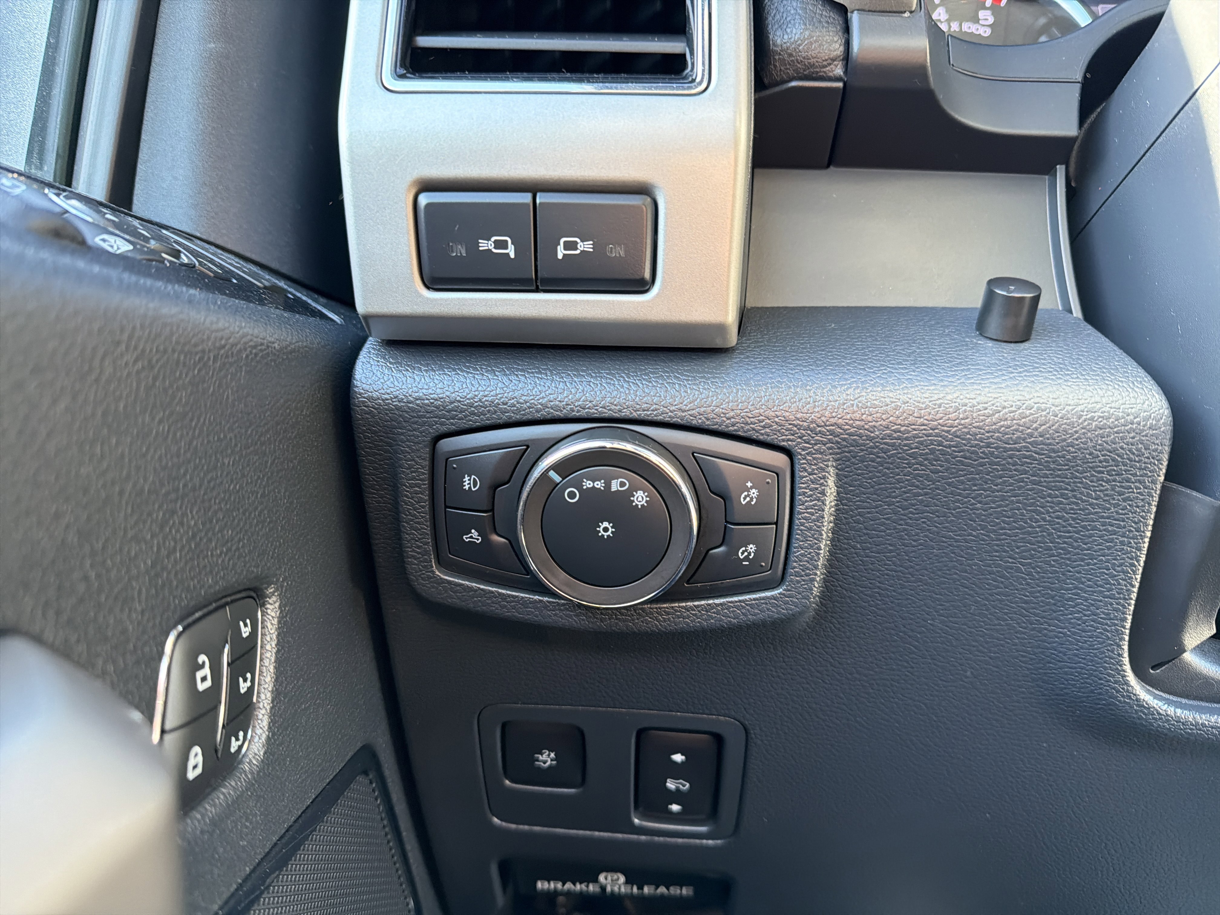 Used 2022 Ford F250 Lariat w/ Lariat Ultimate Package image 25