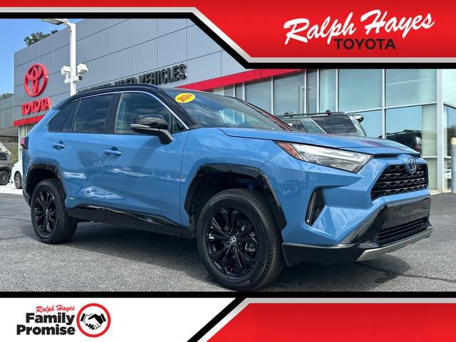 Used 2024 Toyota RAV4 XSE w/ Weather Package AWD/4WD image 1