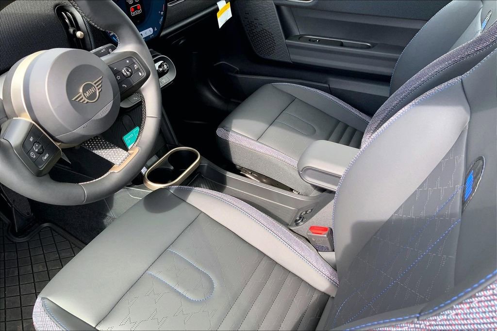 New 2026 MINI Cooper 2-Door Hardtop image 7