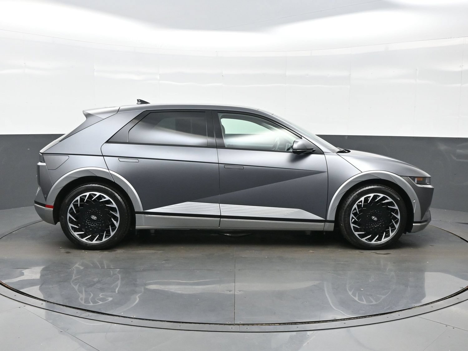 Certified 2024 Hyundai Ioniq 5 Limited AWD/4WD image 7