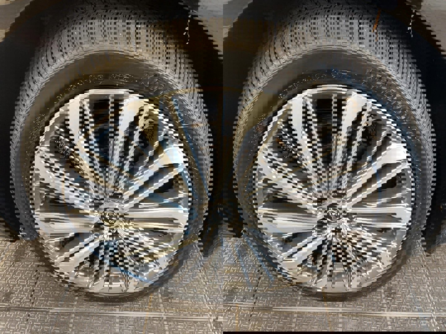 Used 2024 Nissan Altima 2.5 SL image 4