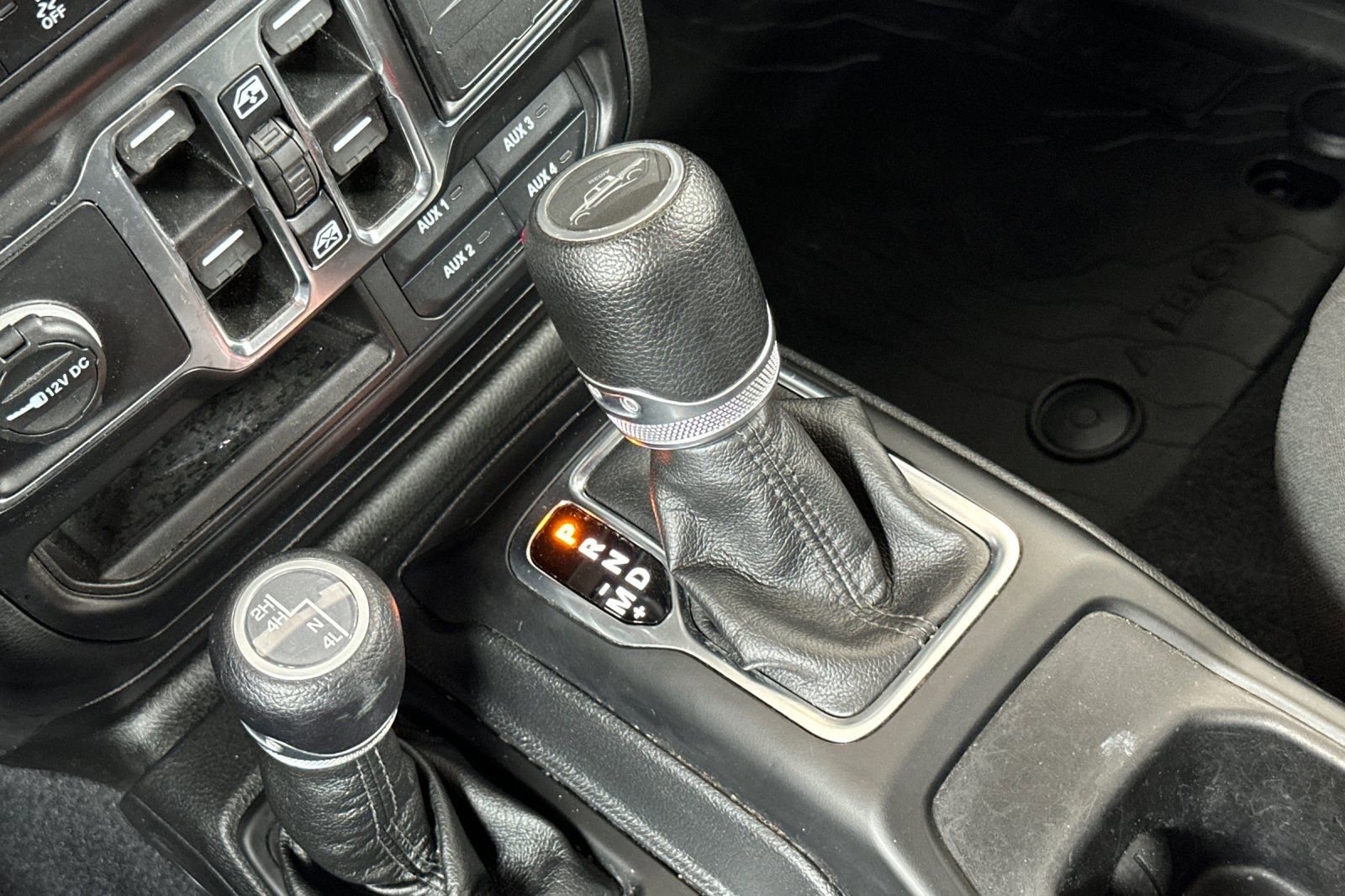 Used 2021 Jeep Gladiator Willys image 20