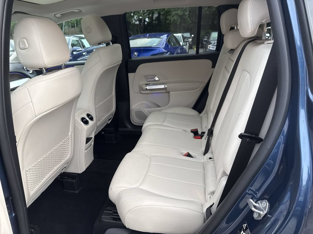 Used 2022 Mercedes-Benz GLB 250 4MATIC w/ Premium Package Lite image 25