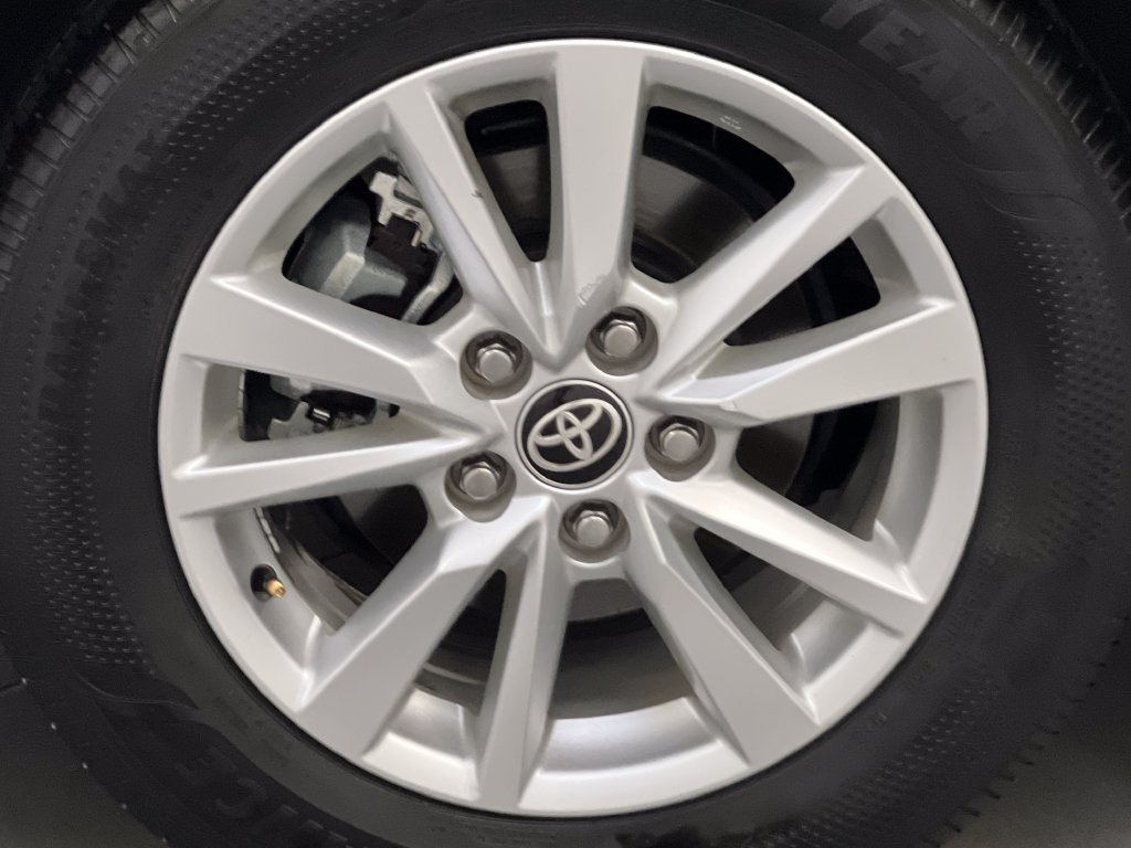 Used 2025 Toyota Camry LE FWD image 67