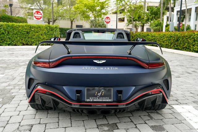 Used 2023 Aston Martin V12 Vantage Roadster RWD image 22
