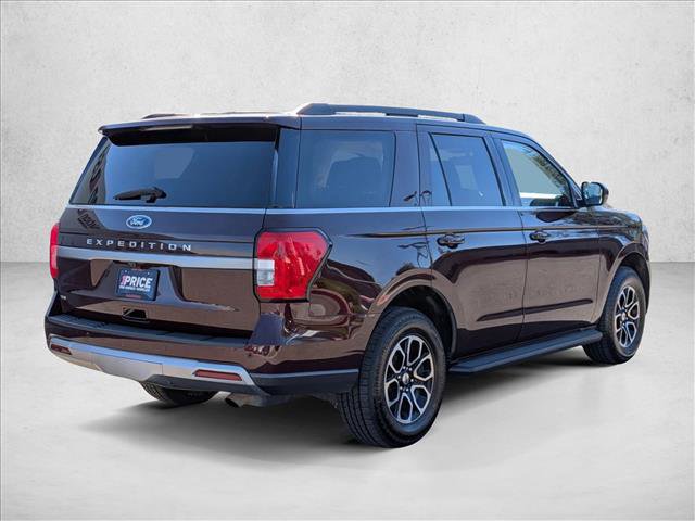 Used 2024 Ford Expedition XLT AWD/4WD image 5