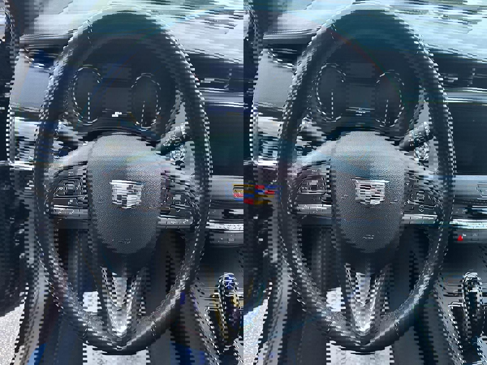 Used 2020 Cadillac XT4 Premium Luxury image 26