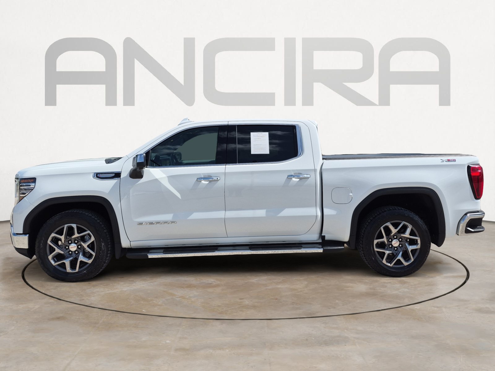Used 2023 GMC Sierra 1500 SLT AWD/4WD image 7