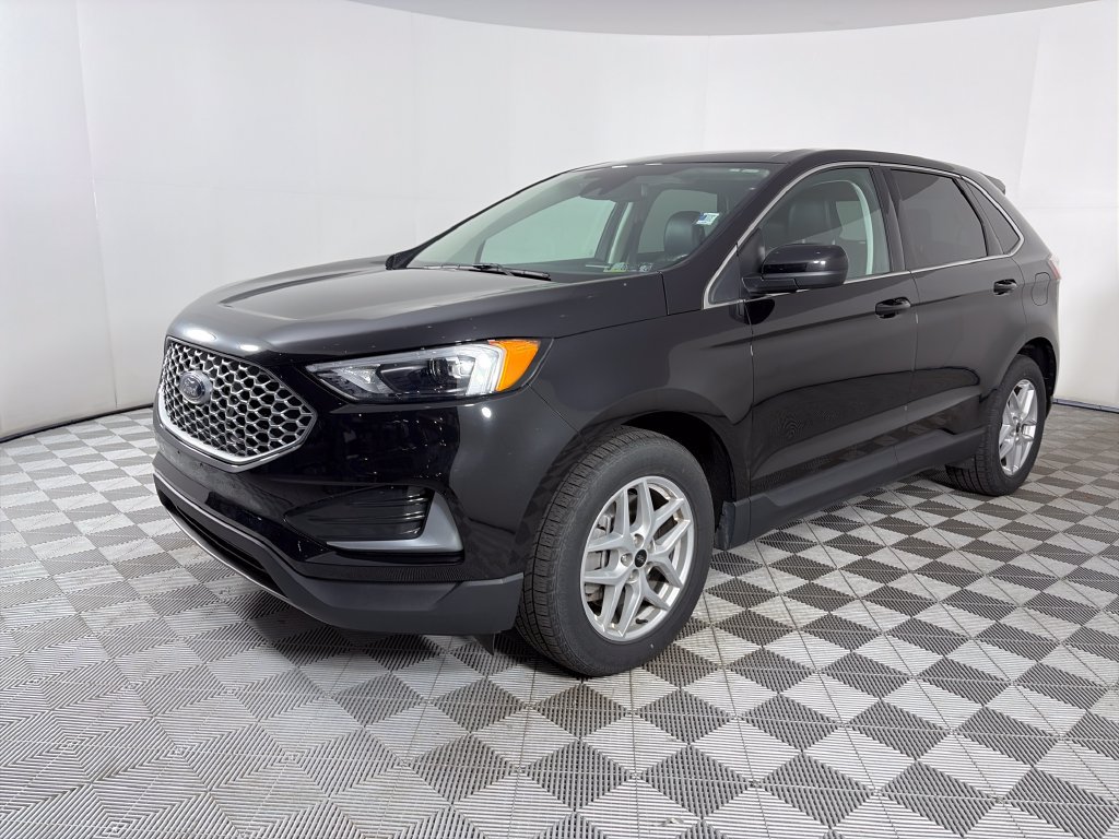 Used 2024 Ford Edge SEL AWD/4WD image 3