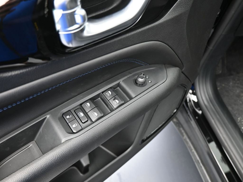 Used 2026 Jeep Compass Latitude AWD/4WD image 15