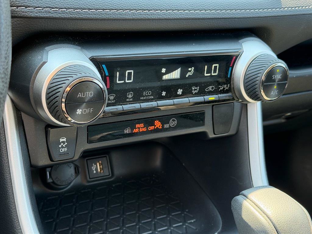 Certified 2025 Toyota RAV4 XLE AWD/4WD image 22