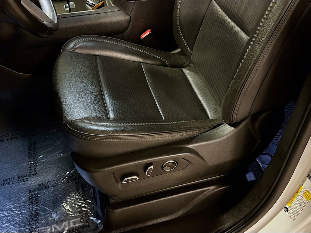 Used 2021 GMC Yukon XL Denali image 24