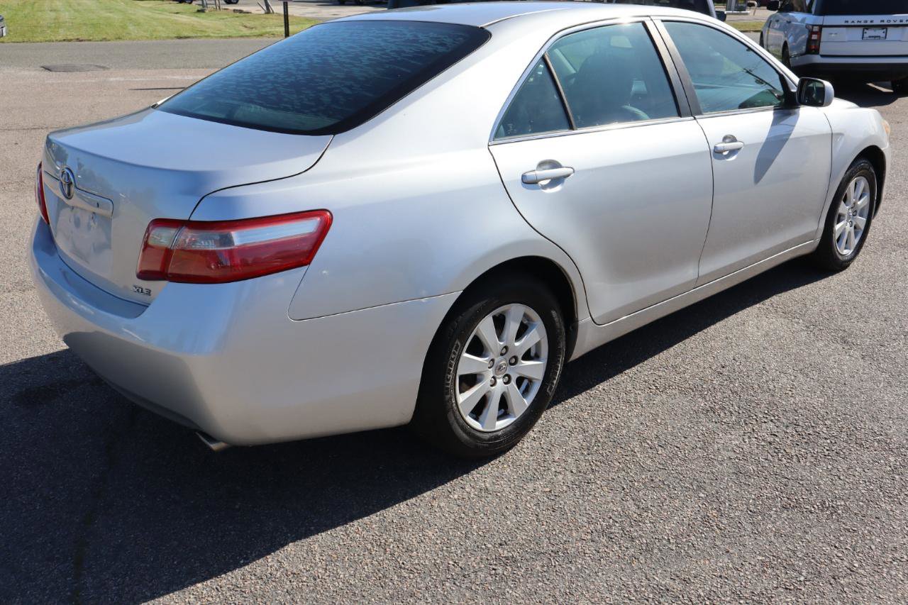 Used 2009 Toyota Camry XLE FWD image 6
