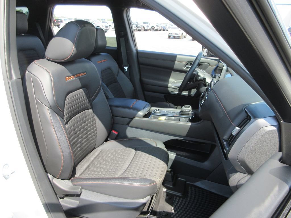 Used 2024 Nissan Pathfinder Rock Creek AWD/4WD image 22