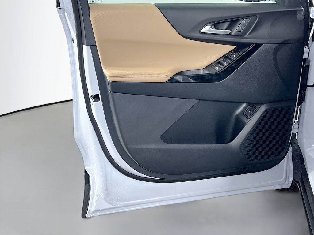 New 2026 Chevrolet Equinox ACTIV w/ Safety and Technology Package image 17