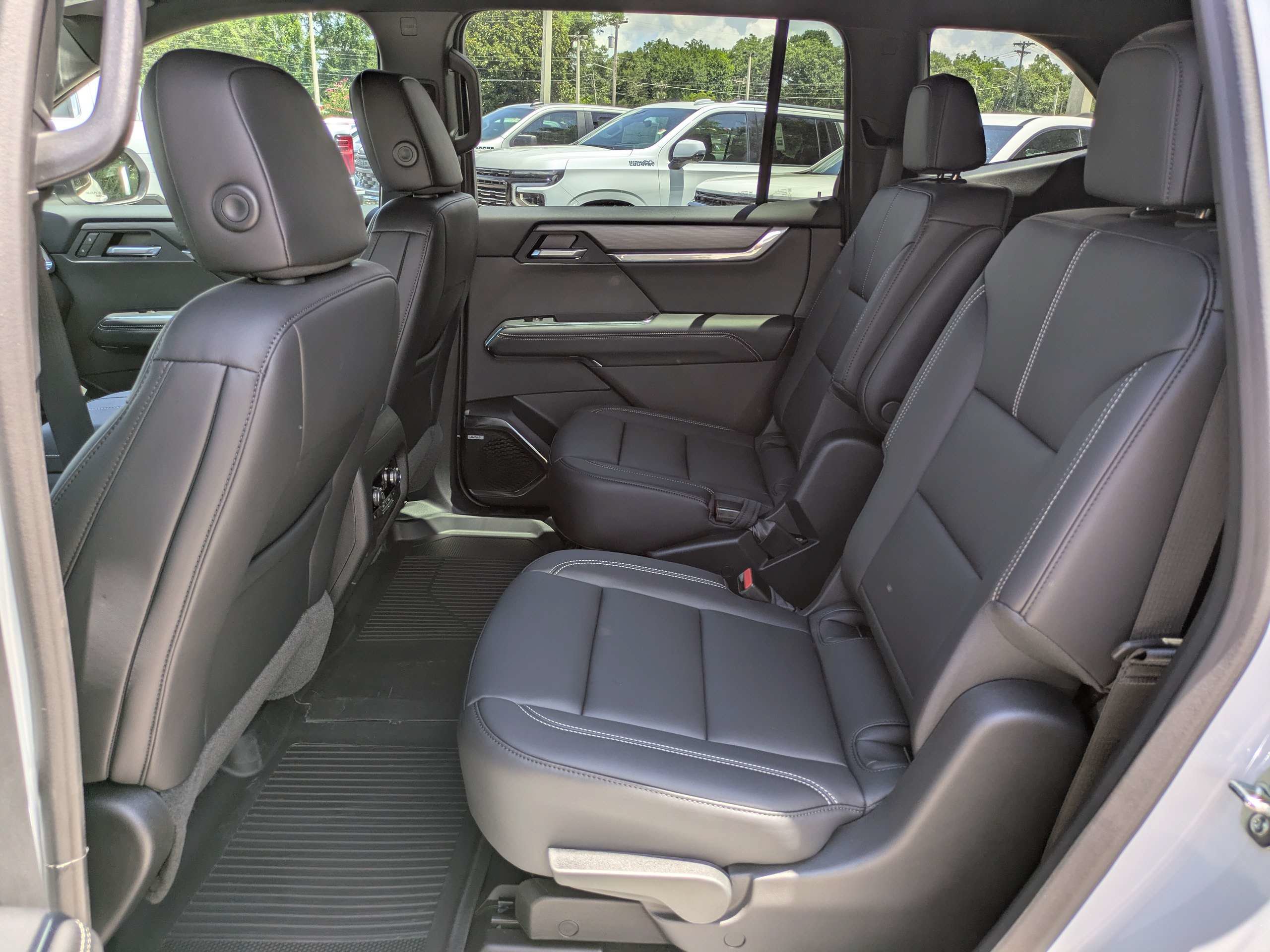 New 2026 GMC Acadia Elevation w/ Black Edition FWD image 15