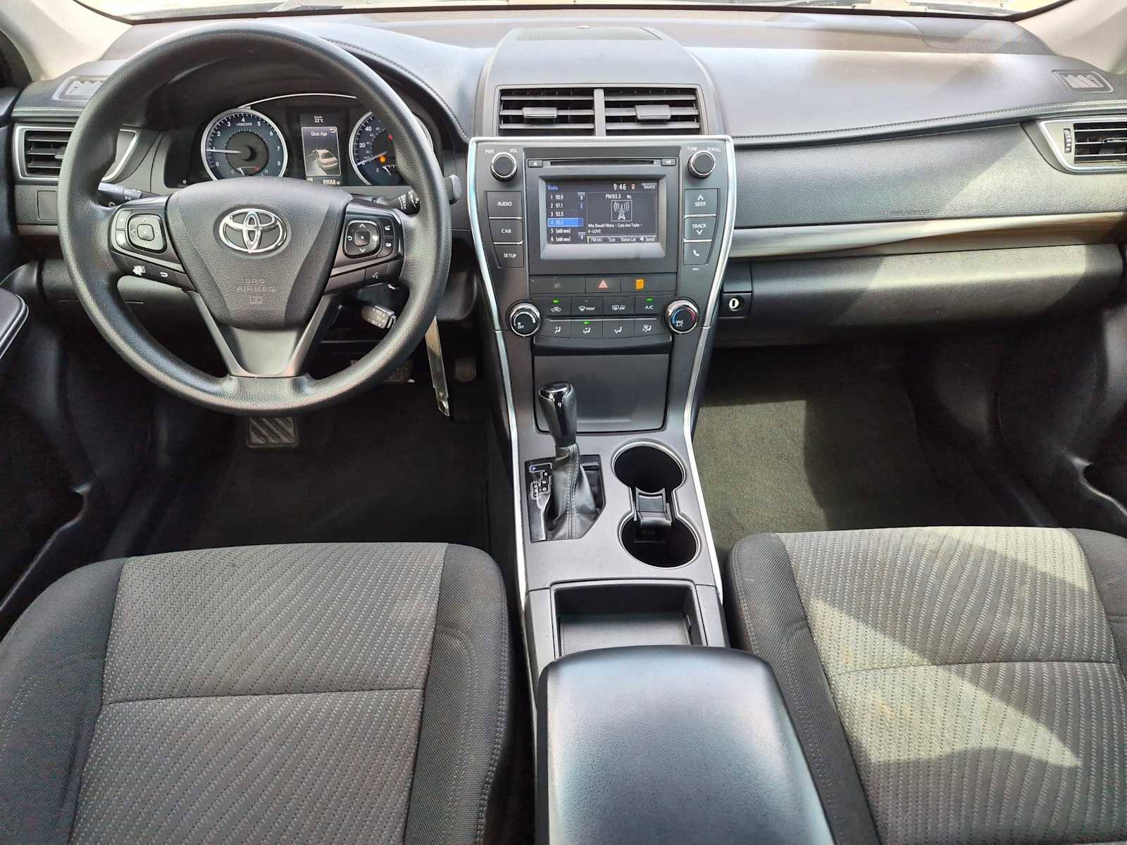 Used 2017 Toyota Camry LE FWD image 19