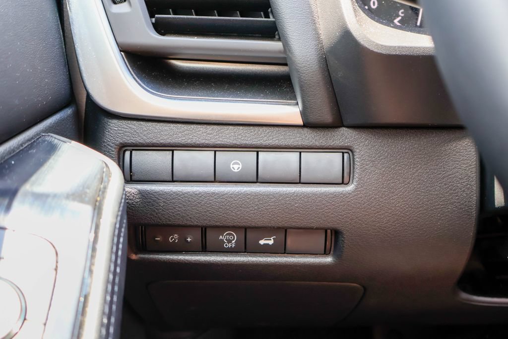 Certified 2026 Nissan Rogue SV w/ Cold Weather Package FWD image 17