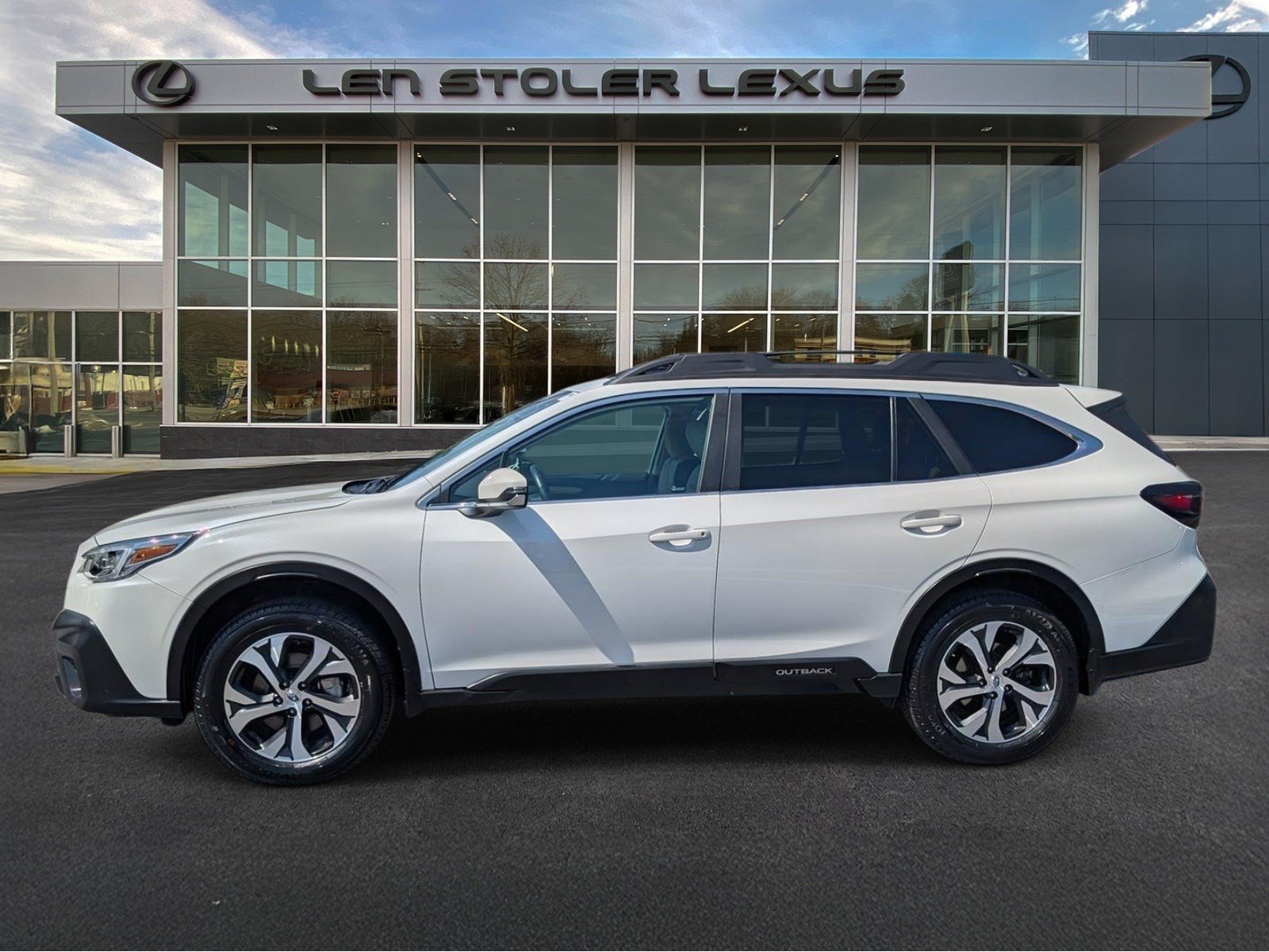Used 2020 Subaru Outback Limited w/ Popular Package #2 AWD/4WD image 6