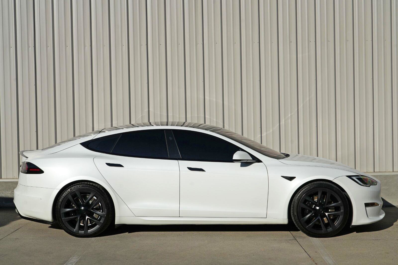 Used 2022 Tesla Model S Plaid AWD/4WD image 56