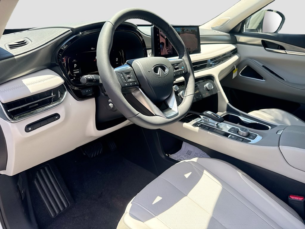Used 2027 INFINITI QX60 Luxe w/ Cargo Package FWD image 10