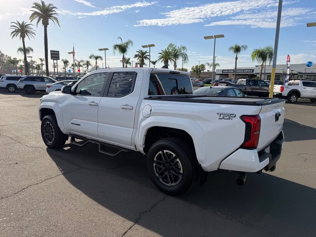 Used 2024 Toyota Tacoma TRD Sport w/ TRD Sport Upgrade Package RWD image 4