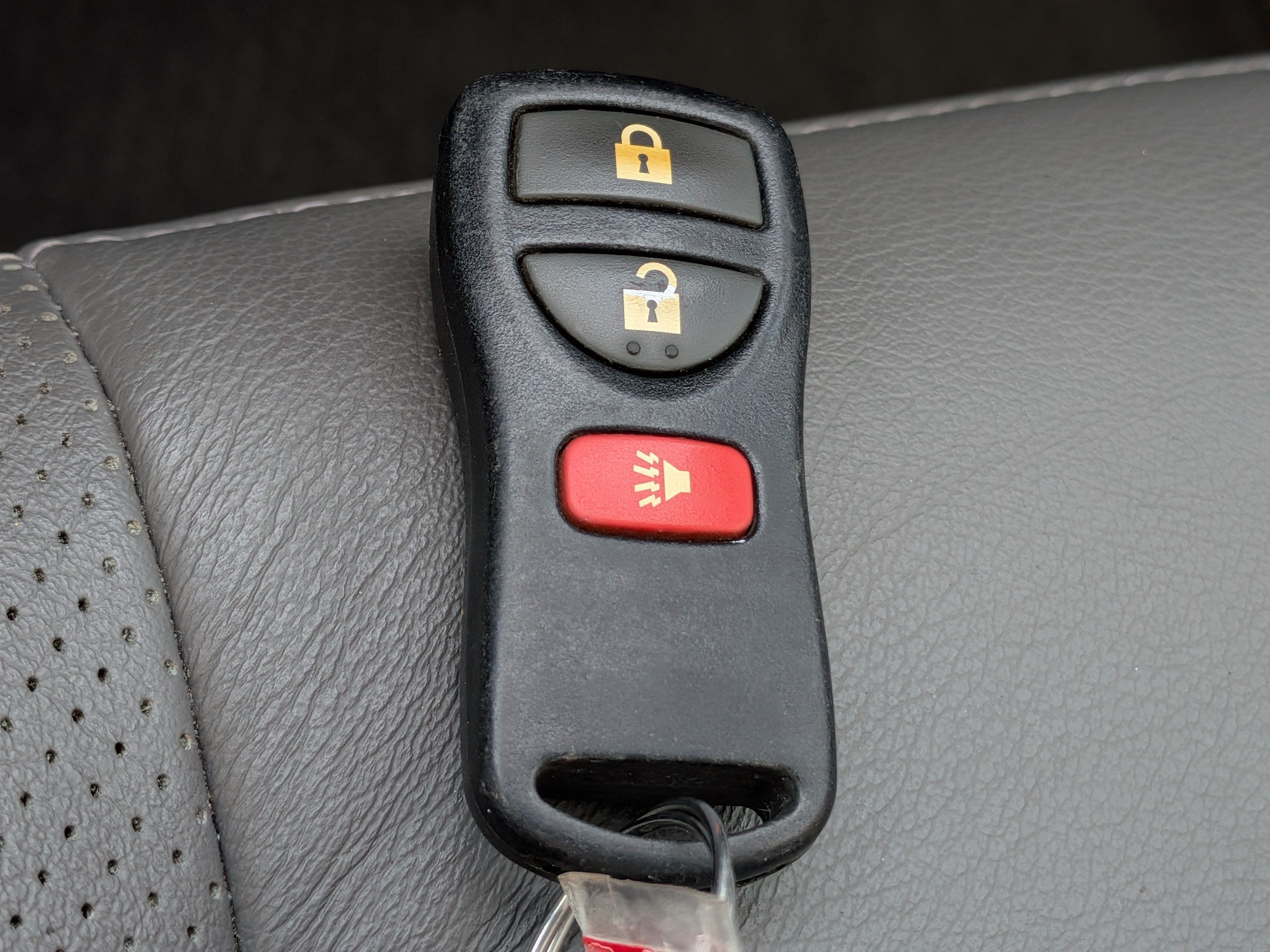 Used 2019 Nissan Frontier SL RWD image 32