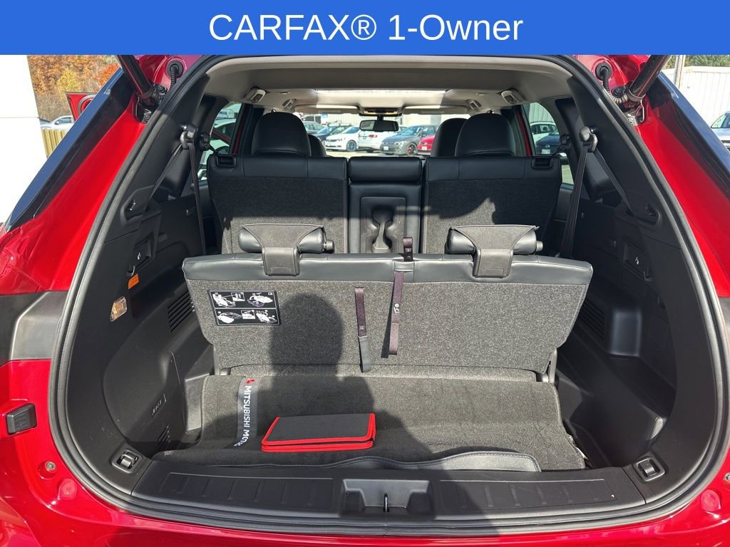 Used 2023 Mitsubishi Outlander SE image 33