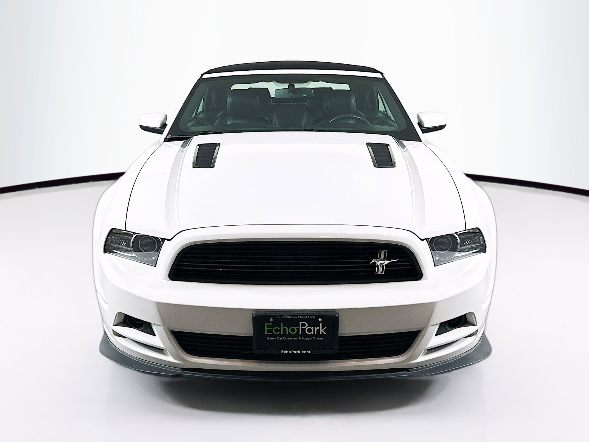 Used 2014 Ford Mustang GT Premium w/ Equipment Group 402A RWD image 2